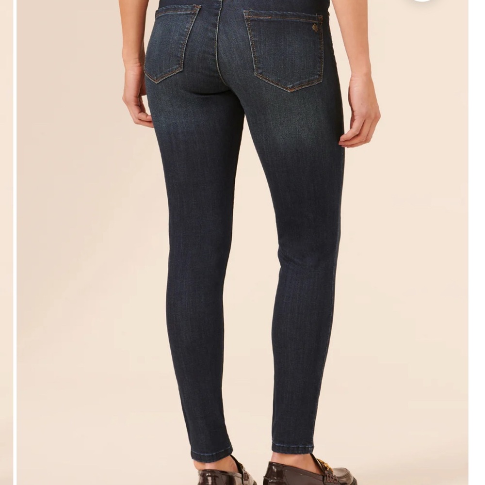 Democracy Ab Technology high waist skinny blue jean
Size 8 - Picture 9 of 10